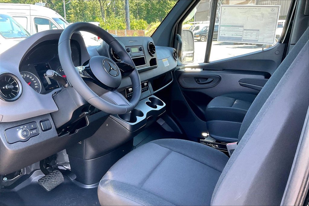 New 2026 Mercedes-Benz Sprinter 2500 image 7