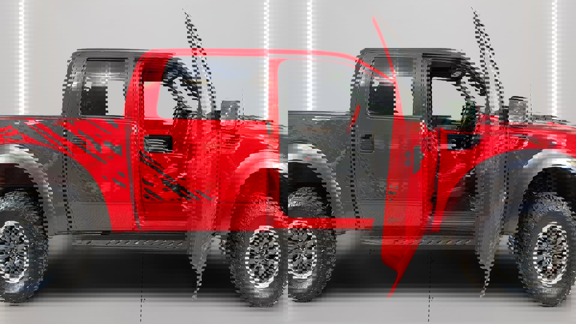 Used 2013 Ford F150 Raptor w/ Luxury Equipment Group image 33