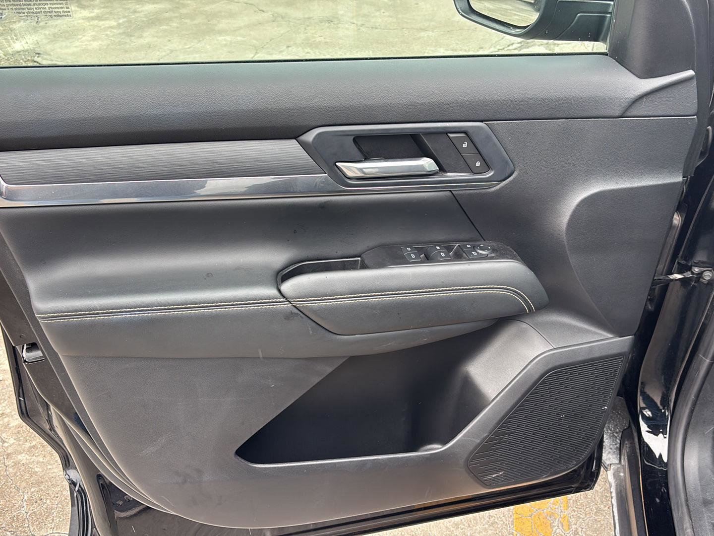 Used 2025 GMC Terrain Elevation AWD/4WD image 14