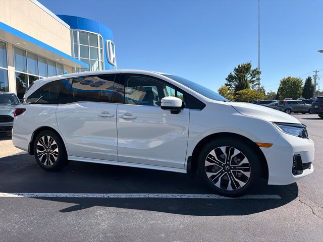 Certified 2025 Honda Odyssey Elite image 4