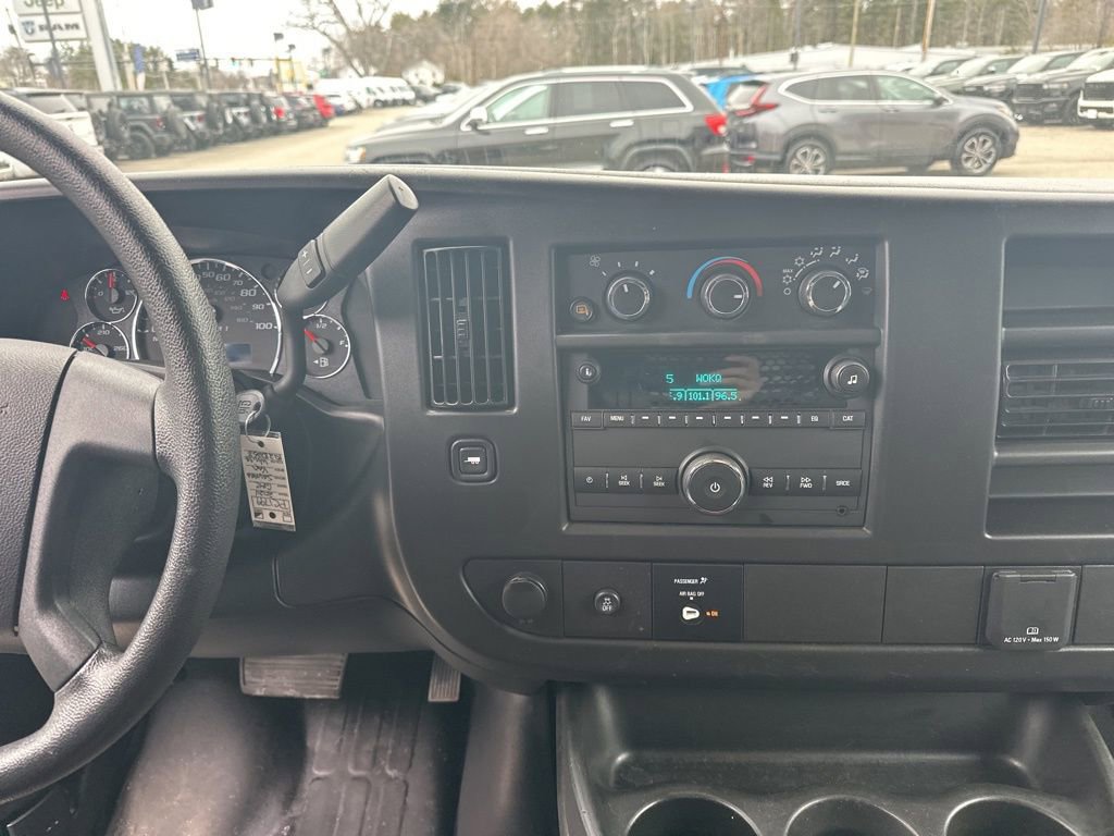Used 2024 GMC Savana 2500 w/ Driver Convenience Package RWD image 23