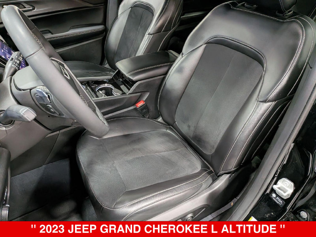 Used 2023 Jeep Grand Cherokee L Laredo AWD/4WD image 13