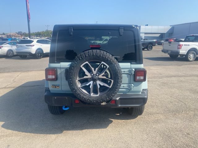 Used 2024 Jeep Wrangler Unlimited AWD/4WD image 5