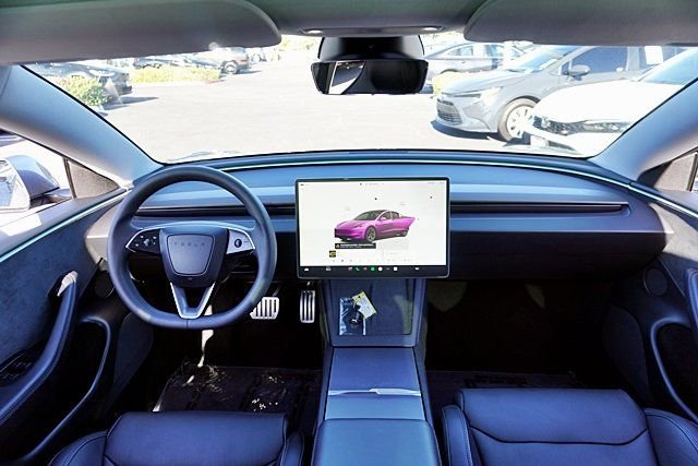 Used 2025 Tesla Model 3 Performance AWD/4WD image 21
