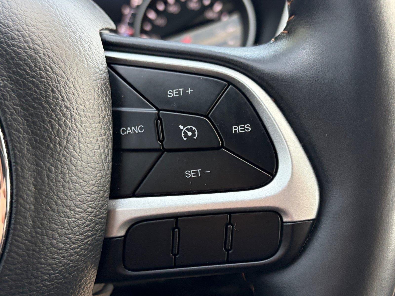 Used 2018 Jeep Compass Limited AWD/4WD image 26