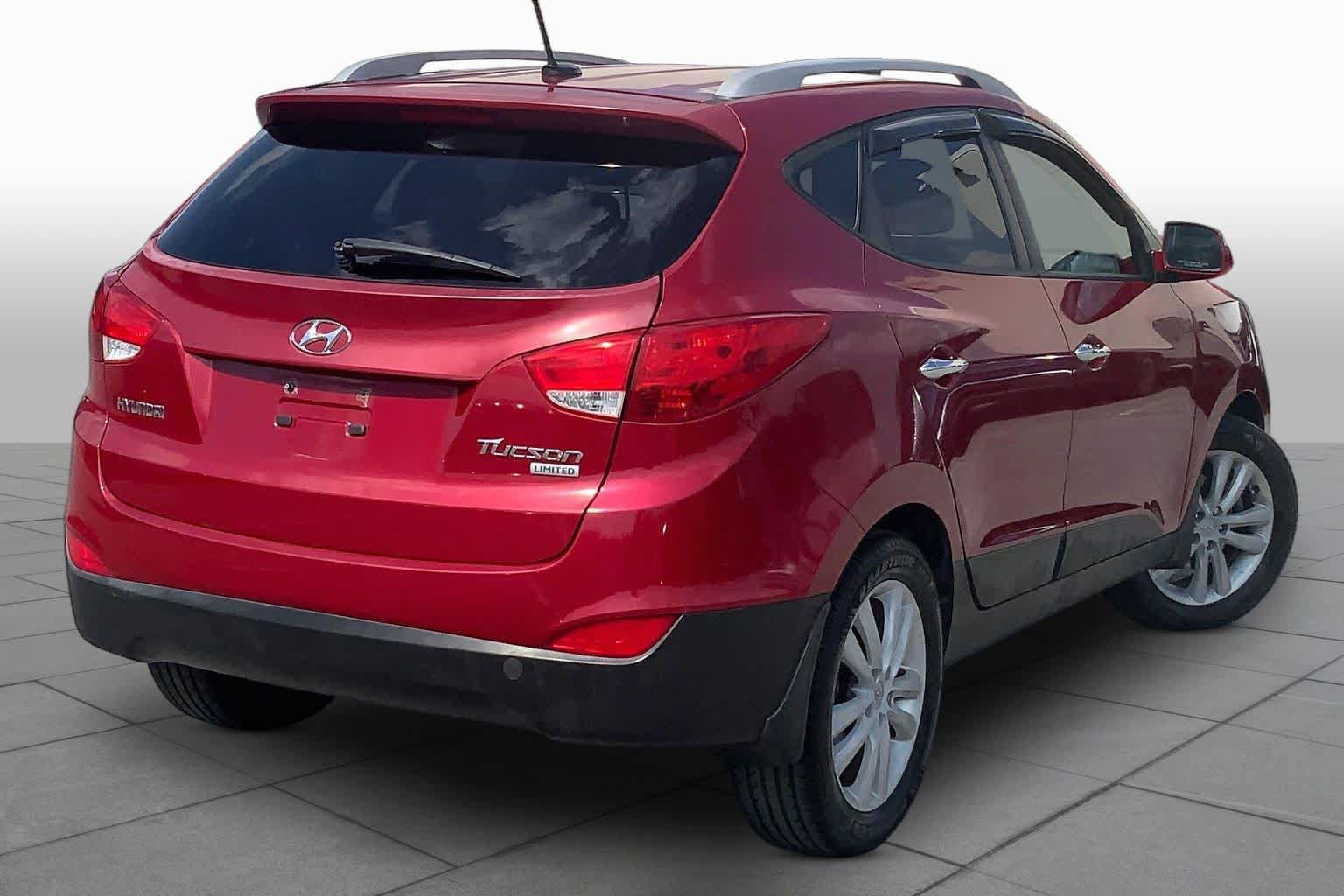 Used 2013 Hyundai Tucson Limited FWD image 13