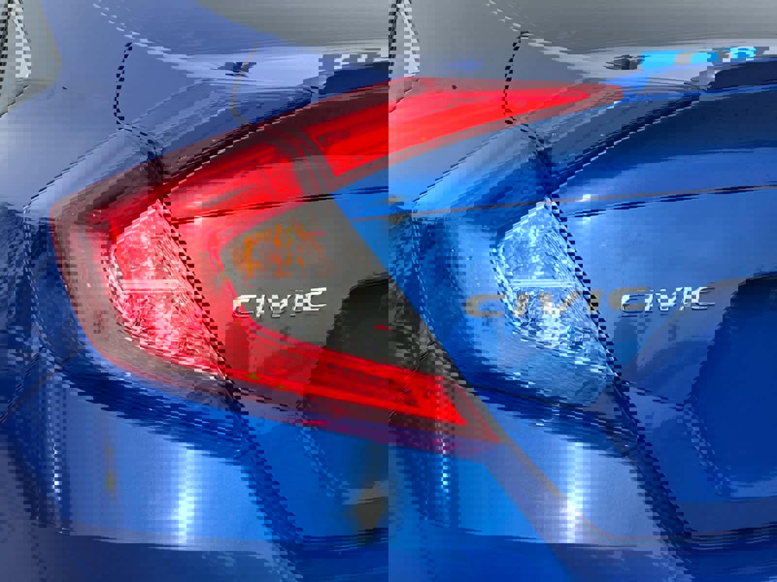 Used 2020 Honda Civic EX image 26