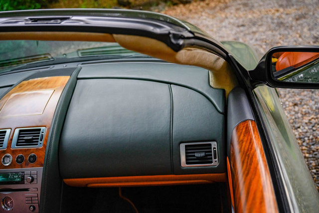 Used 2006 Aston Martin DB9 Volante image 43