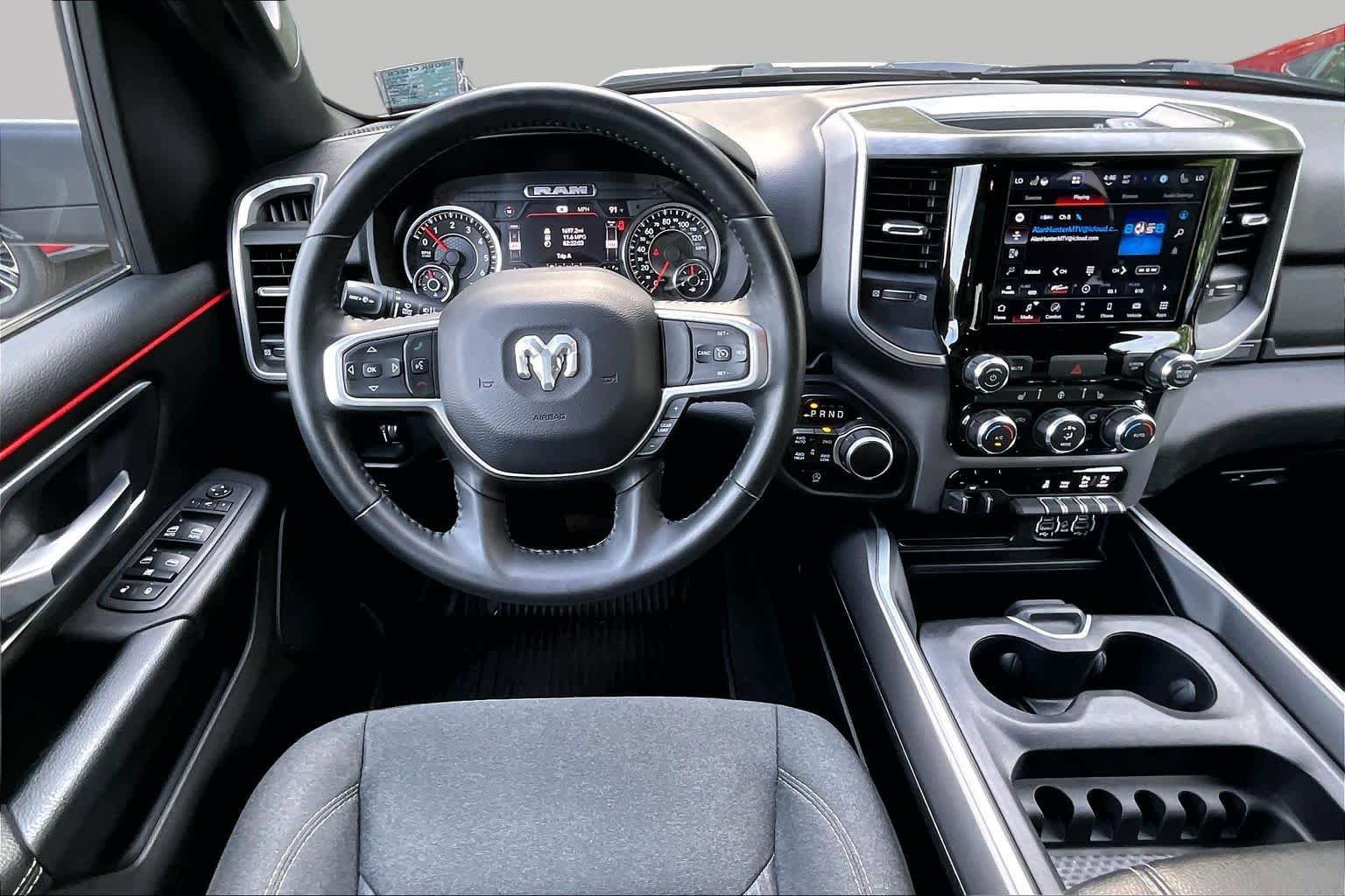 Used 2022 RAM 1500 Big Horn AWD/4WD image 6