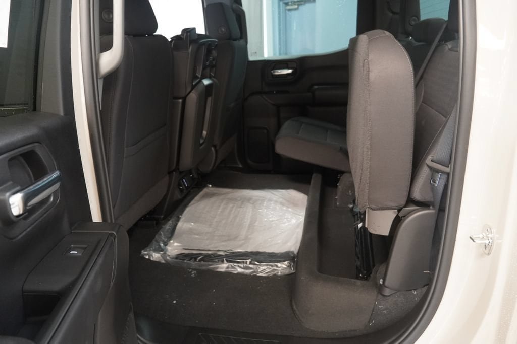 New 2026 Chevrolet Silverado 1500 Custom w/ Turbomax Blackout Package AWD/4WD image 17