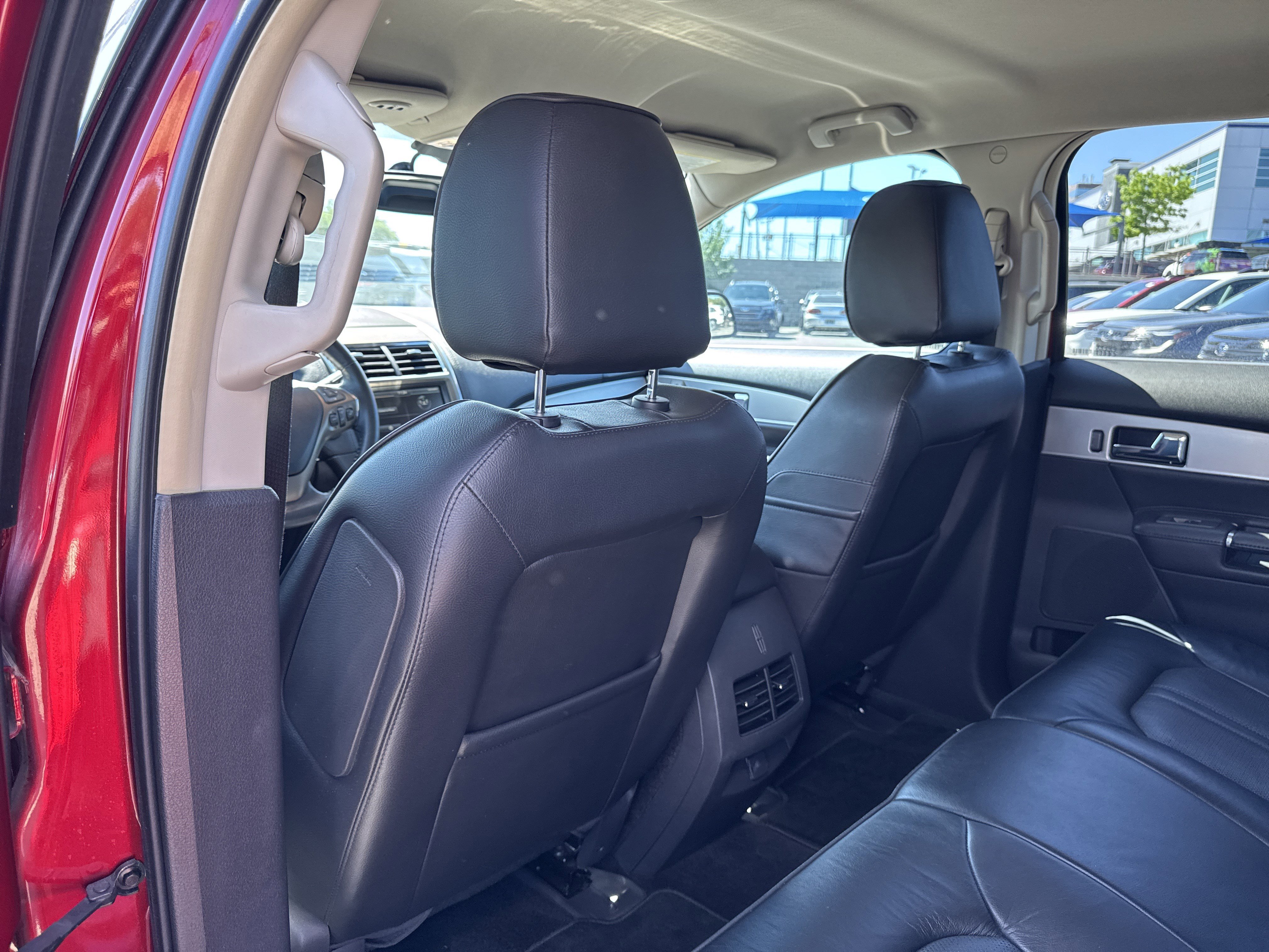 Used 2014 Lincoln MKX FWD w/ Equipment Group 101A image 24