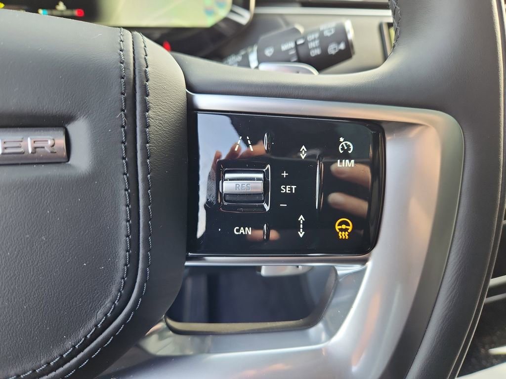 New 2026 Land Rover Range Rover Long Wheelbase SE image 20