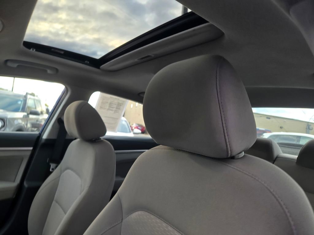 Used 2019 Hyundai Elantra Value Edition image 28