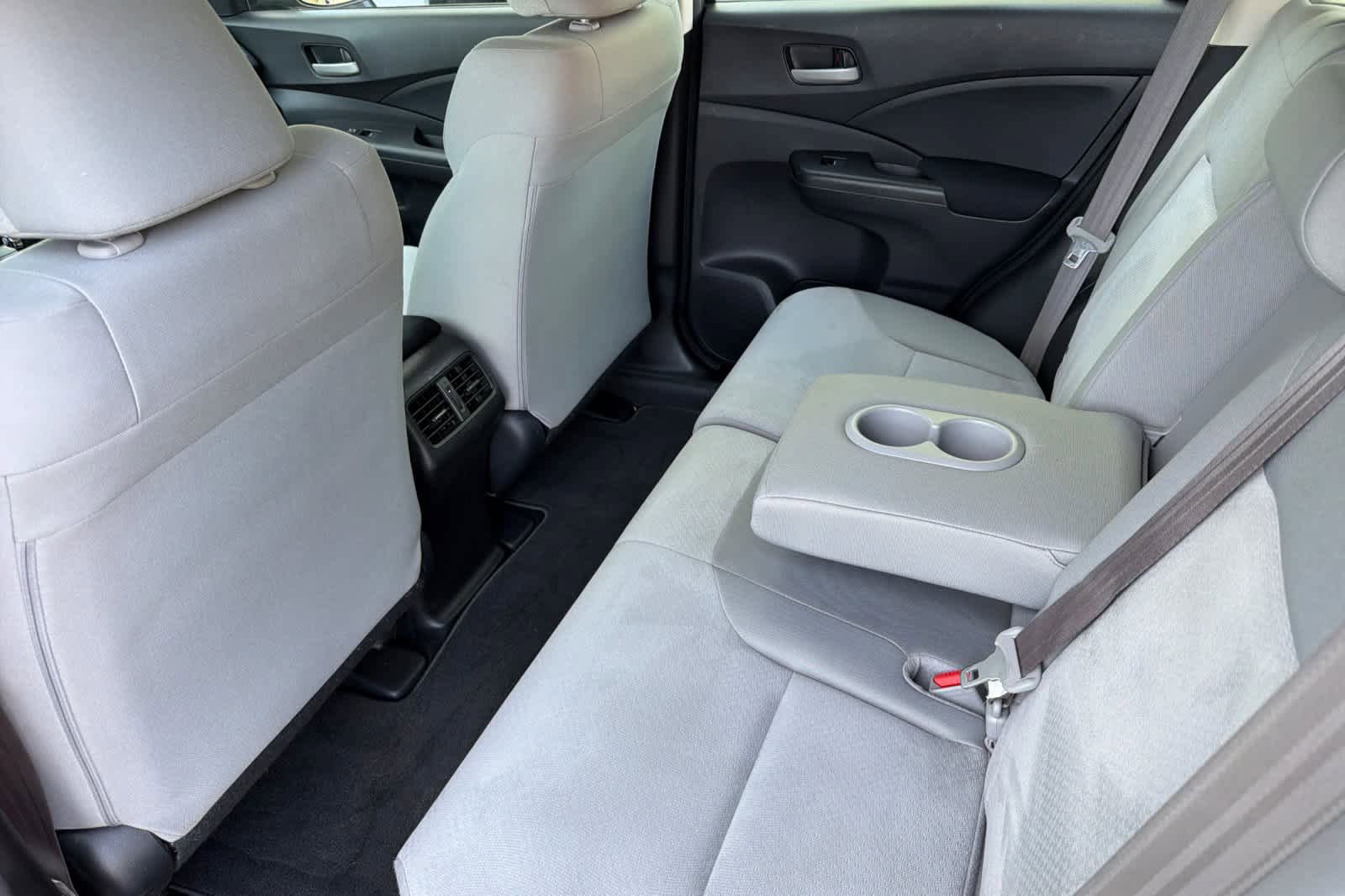 Used 2015 Honda CR-V LX image 4