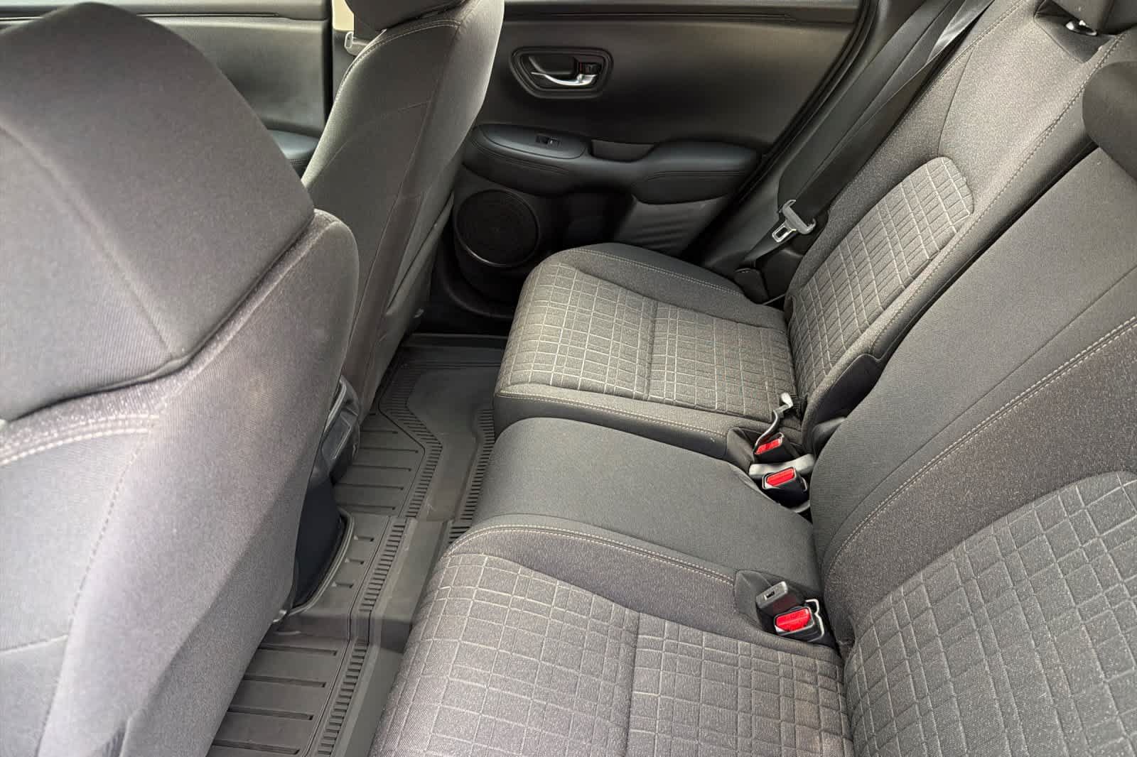 Used 2023 Honda HR-V LX image 4