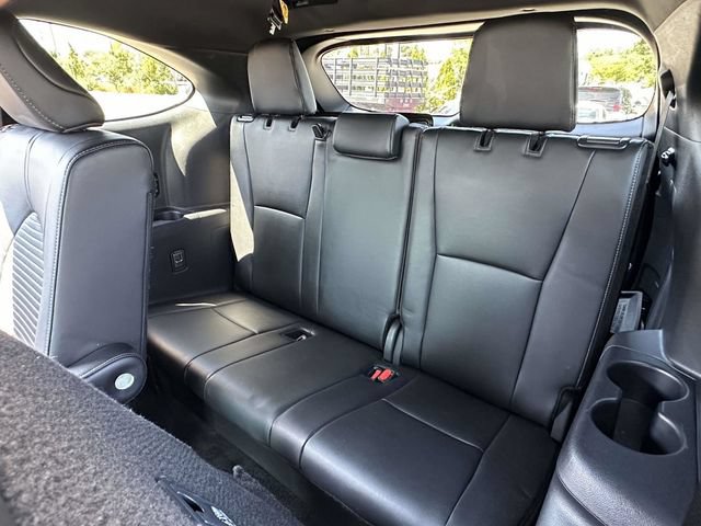Used 2024 Toyota Highlander XSE AWD/4WD image 19