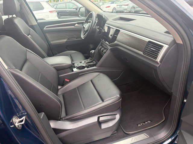 Used 2023 Volkswagen Atlas SE FWD image 32