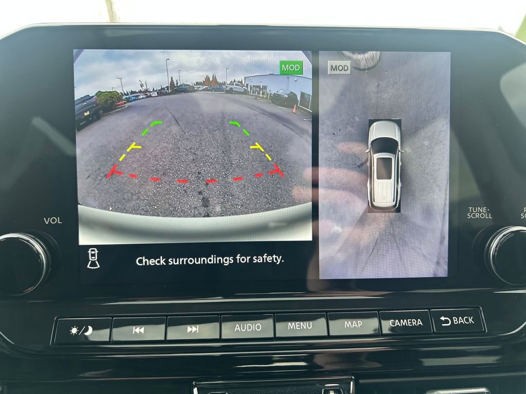 Used 2025 Nissan Pathfinder Platinum w/ Cargo Package image 30