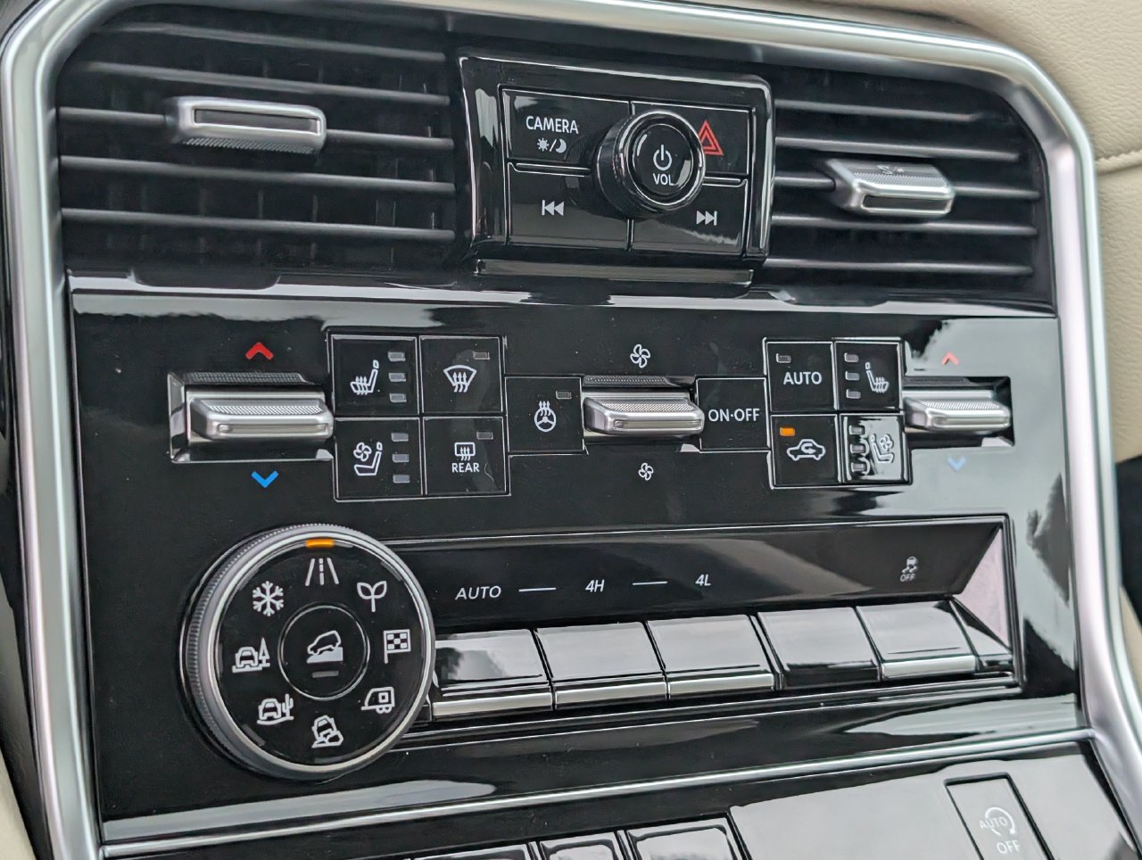 New 2027 Nissan Armada Platinum AWD/4WD image 13