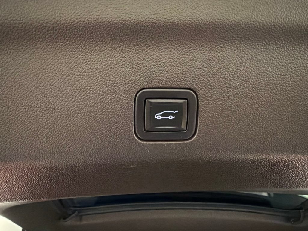 Used 2022 GMC Yukon Denali AWD/4WD image 41