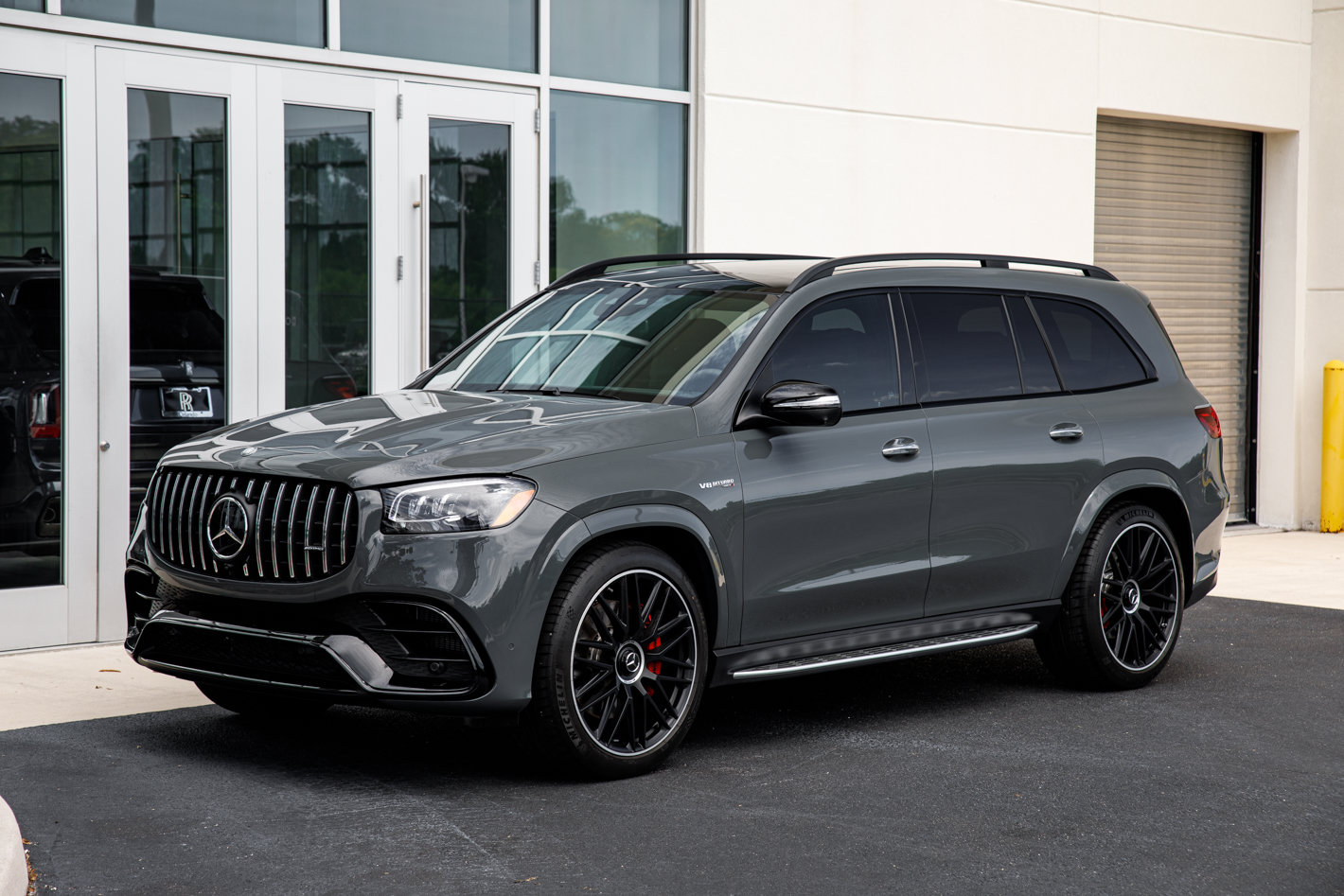 Used 2025 Mercedes-Benz GLS 63 AMG 4MATIC image 5