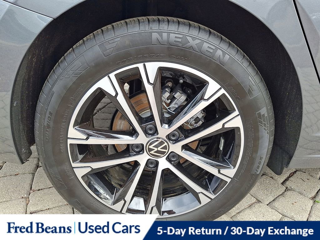 Certified 2024 Volkswagen Jetta Sport image 11