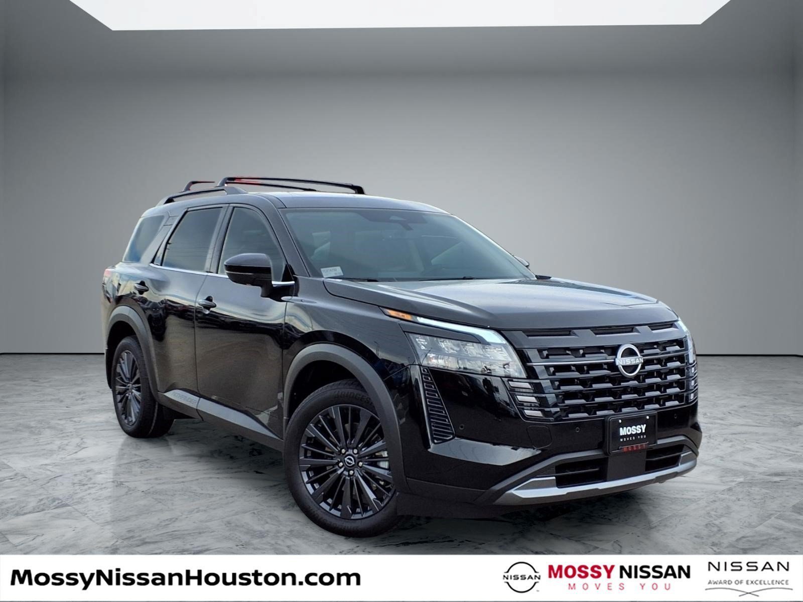 New 2026 Nissan Pathfinder SL w/ SL Premium Package