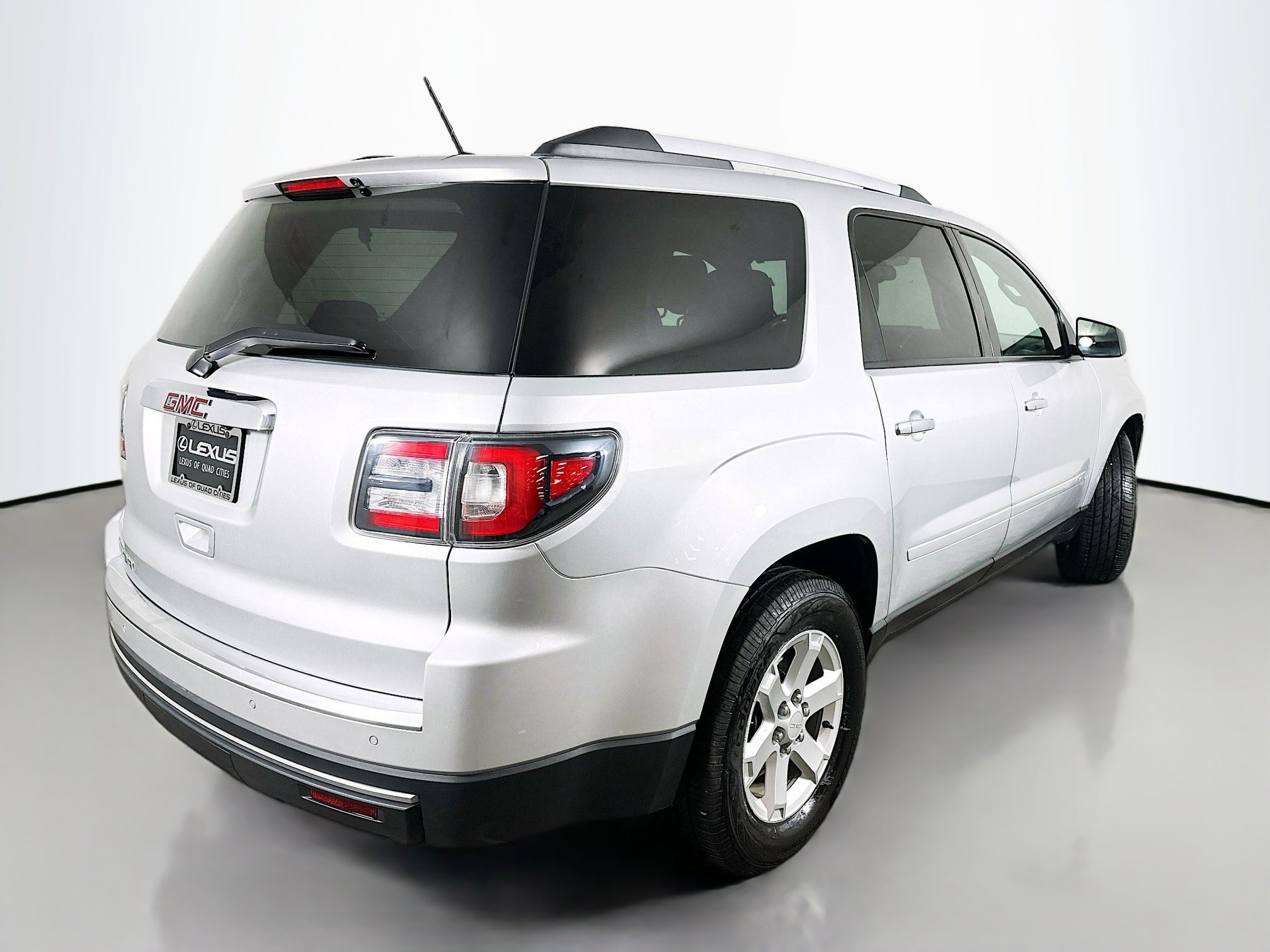 Used 2015 GMC Acadia SLE FWD image 7