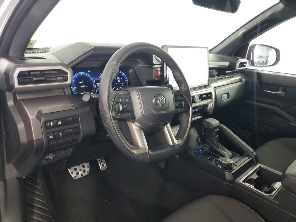 Used 2025 Toyota Tacoma TRD Sport image 12