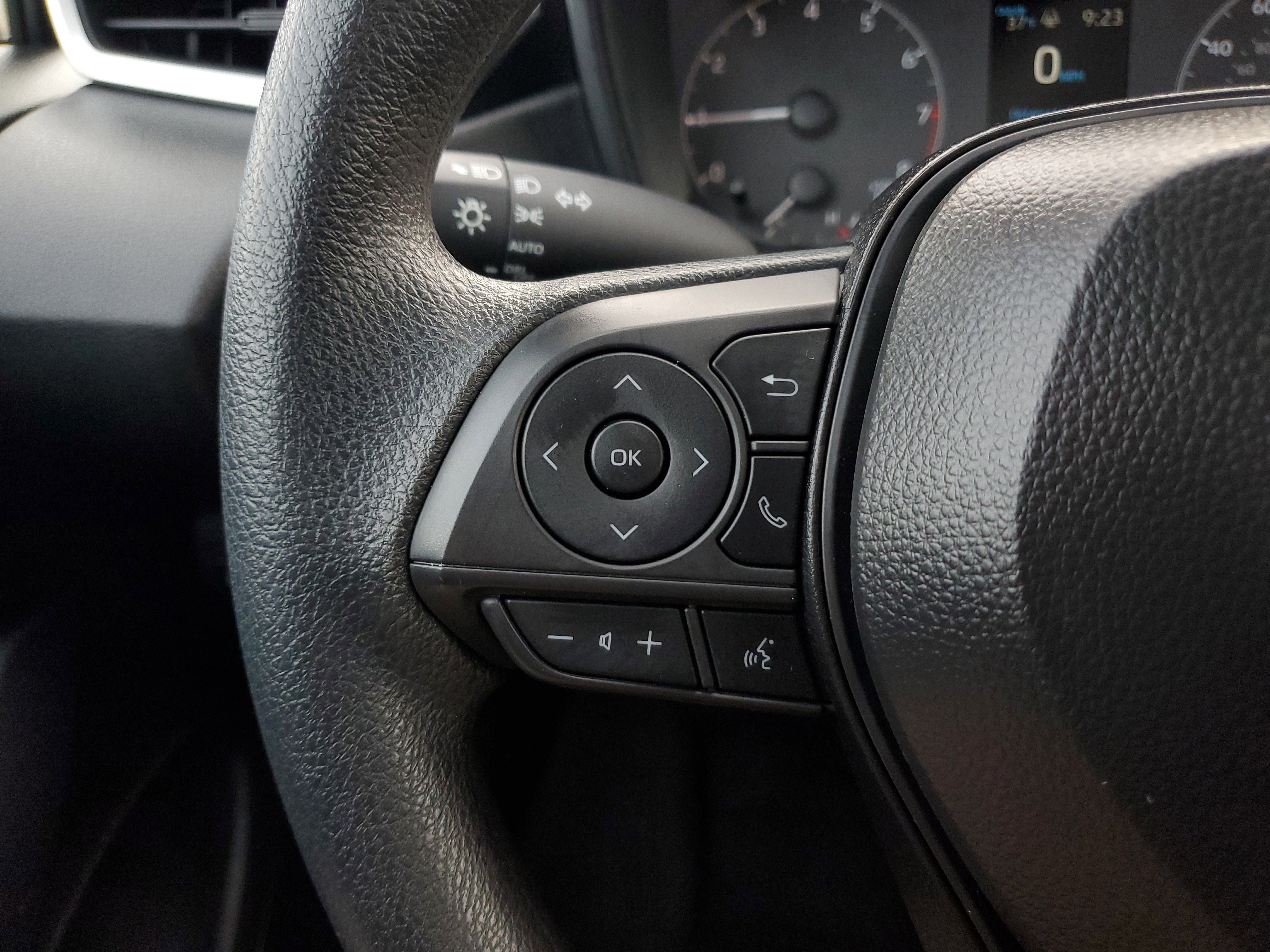 Certified 2025 Toyota Corolla LE image 20