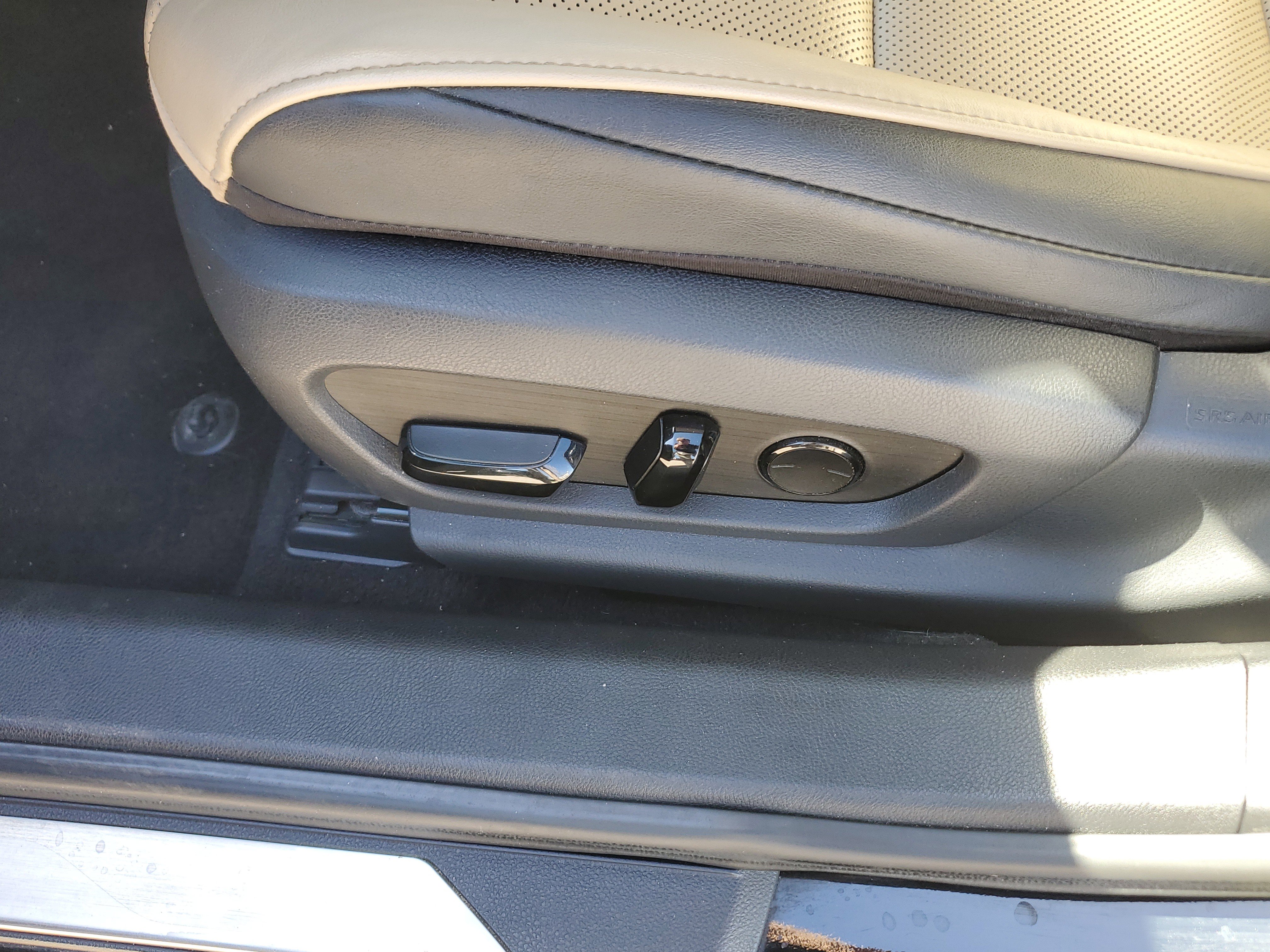 Used 2019 Lexus ES 350 w/ Premium Package image 24