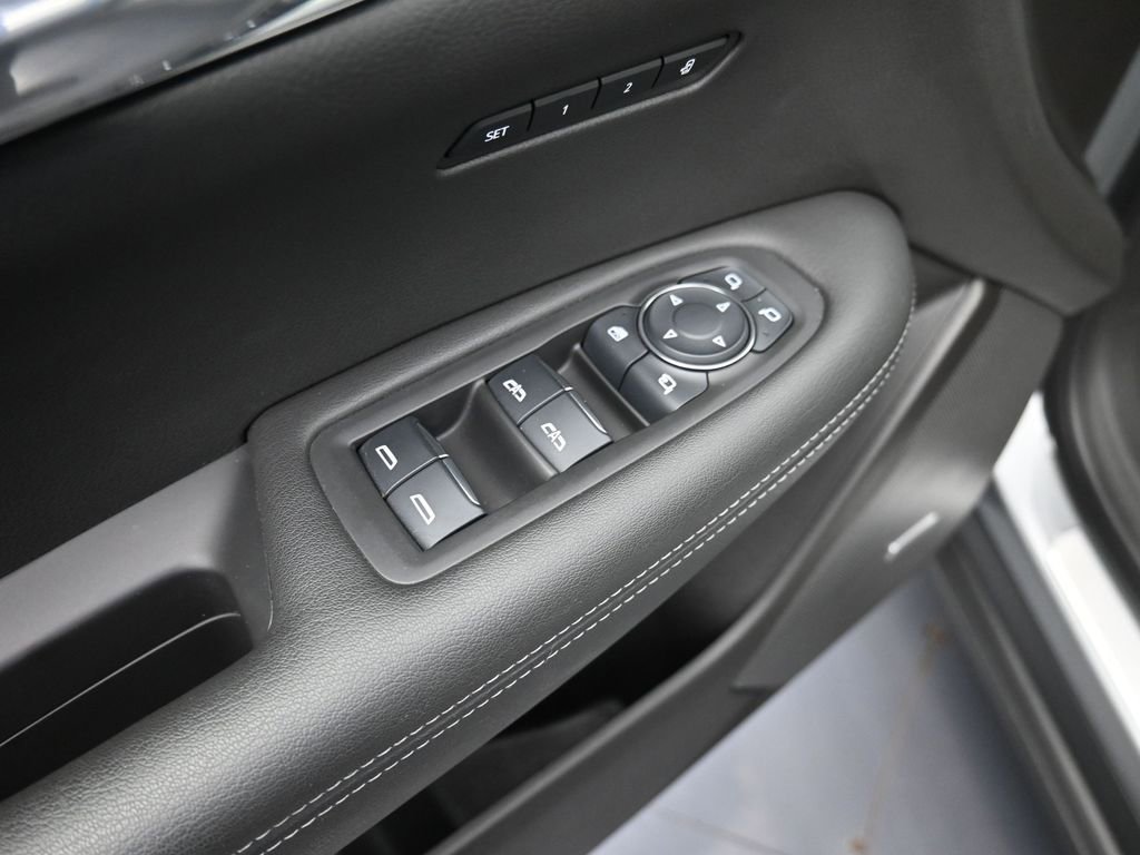 Used 2023 Cadillac XT6 Luxury FWD image 9