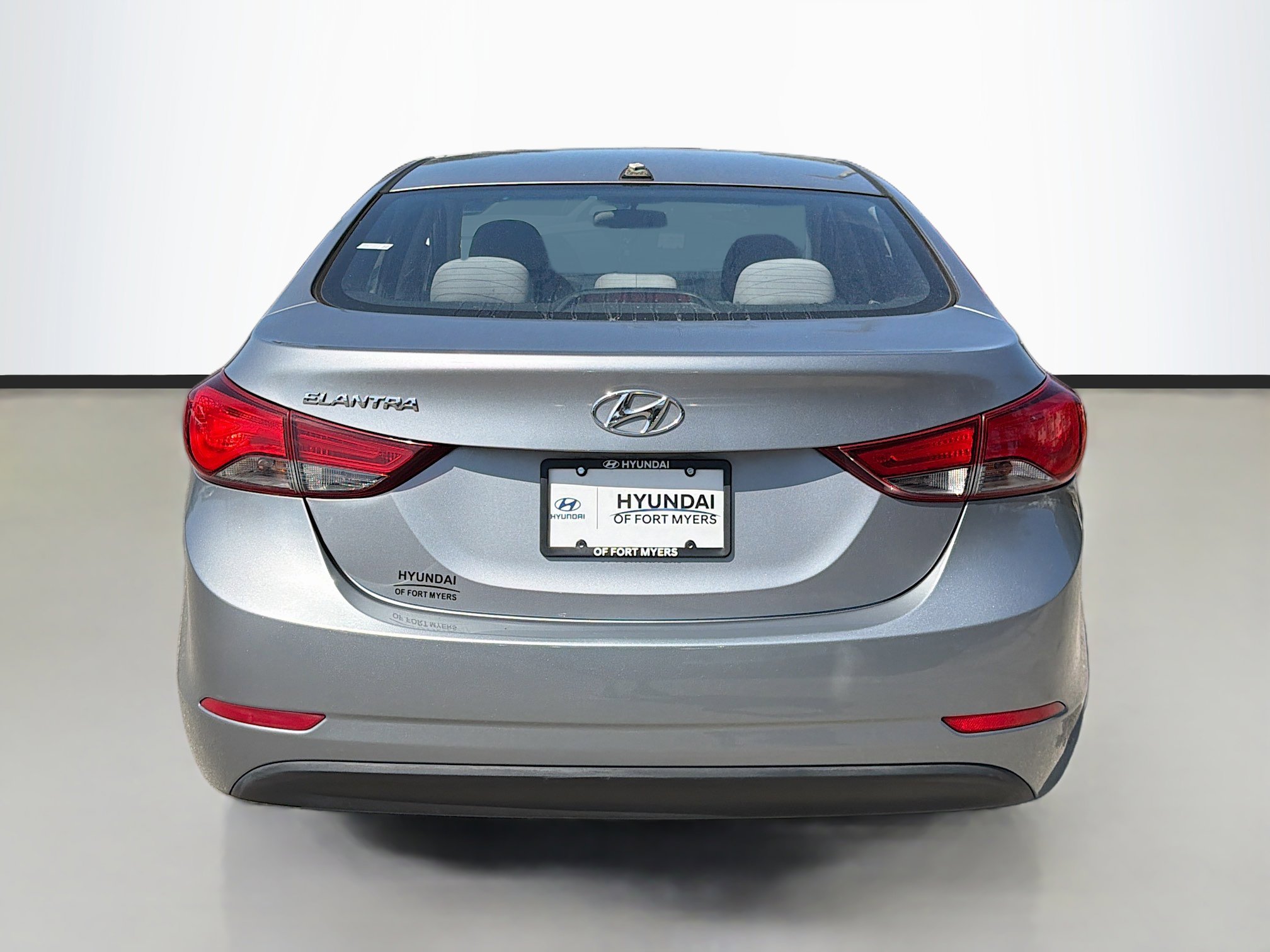 Used 2016 Hyundai Elantra SE image 4