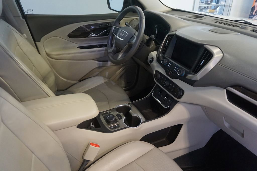Used 2019 GMC Terrain Denali w/ Advanced Safety Package AWD/4WD image 29