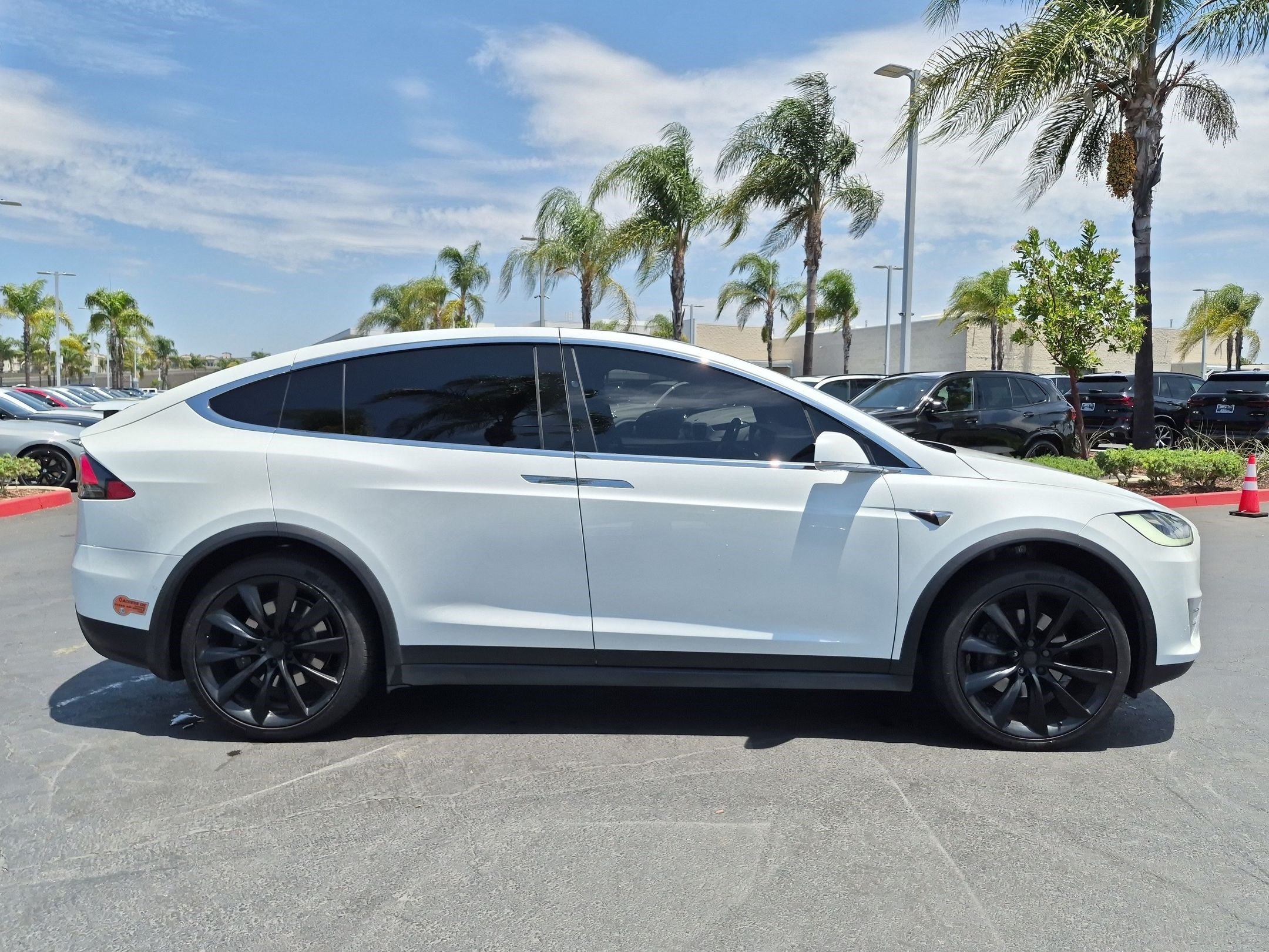 Used 2020 Tesla Model X Long Range AWD/4WD image 11
