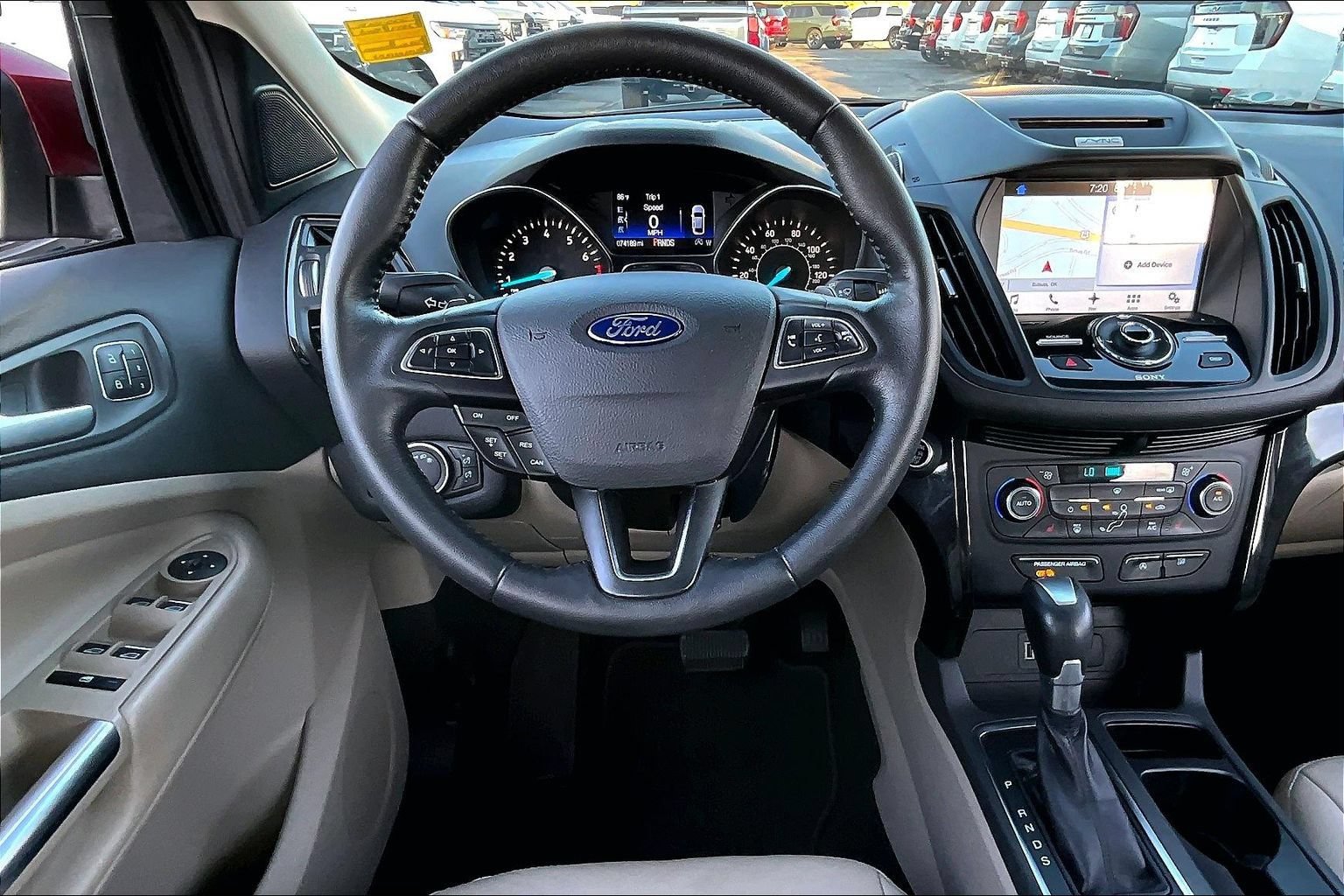 Used 2017 Ford Escape Titanium FWD image 5