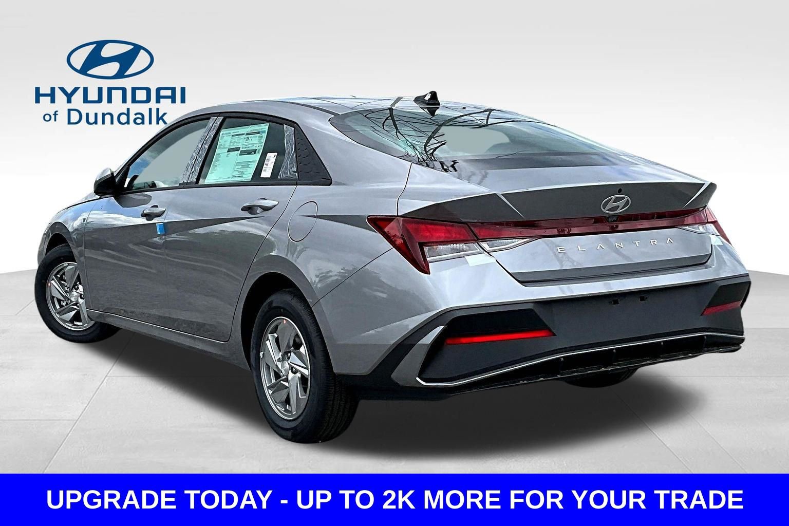New 2026 Hyundai Elantra SE FWD image 3