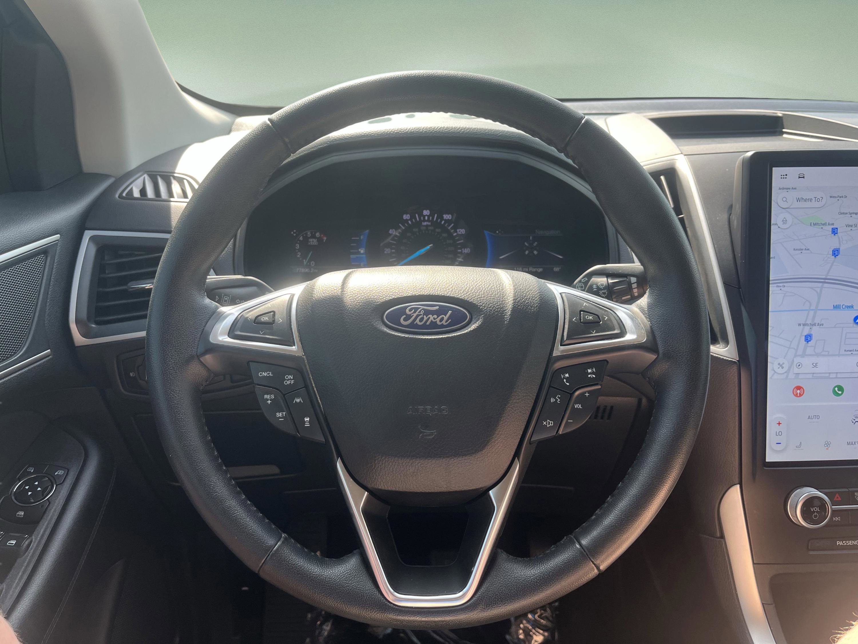 Used 2023 Ford Edge SEL w/ Convenience Package AWD/4WD image 16