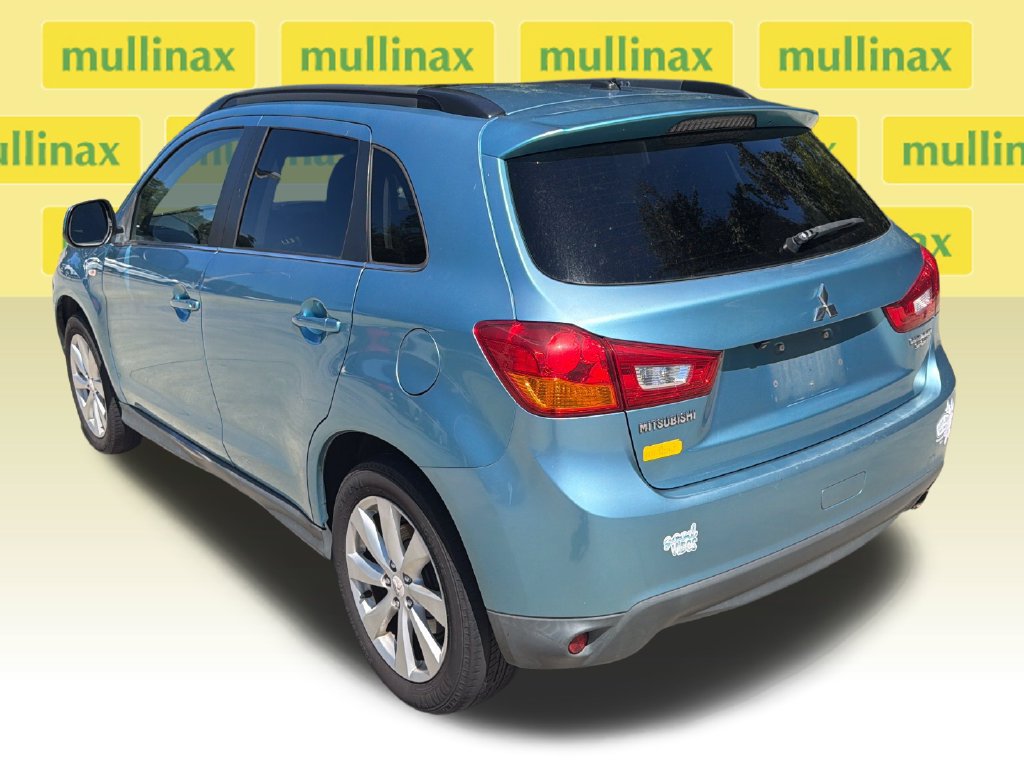 Used 2013 Mitsubishi Outlander Sport SE FWD image 9