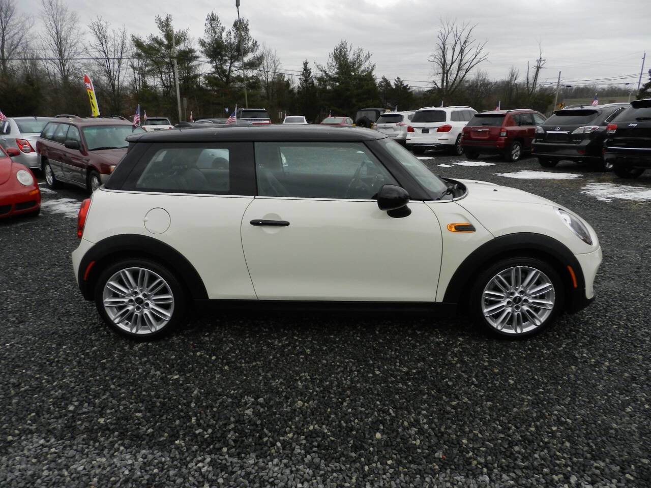 Used 2015 MINI Cooper 2-Door Hardtop w/ Cold Weather Package image 6
