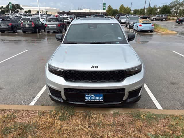Used 2025 Jeep Grand Cherokee L Altitude RWD image 8
