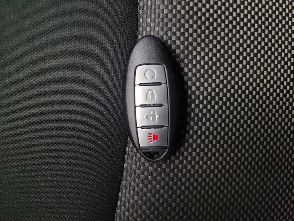 Used 2018 Nissan Pathfinder SV w/ SV Tech Package FWD image 32