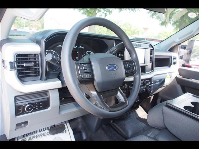 Used 2025 Ford F450 XL w/ 360-Degree Camera Package image 16