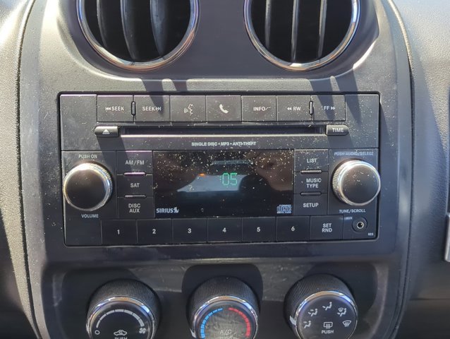 Used 2016 Jeep Compass Sport w/ Power Value Group image 15