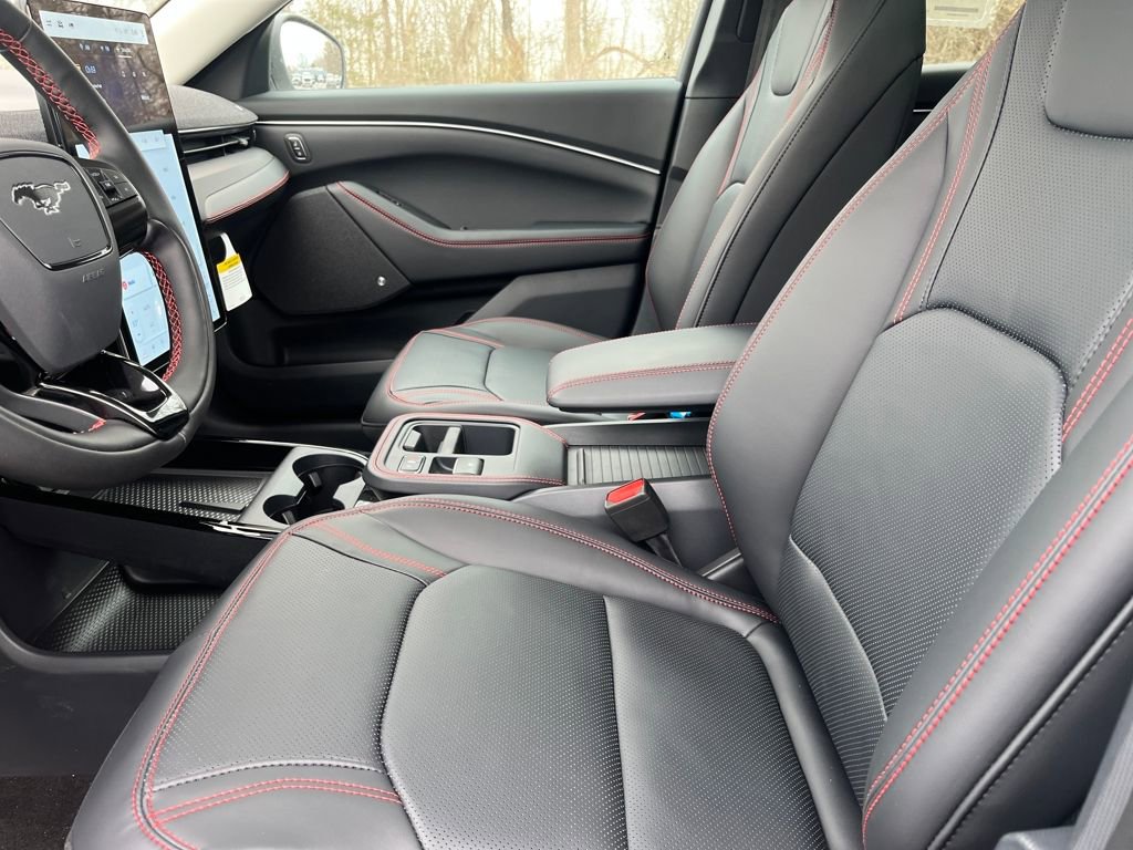 New 2025 Ford Mustang Mach-E Premium w/ Sport Appearance Package AWD/4WD image 18