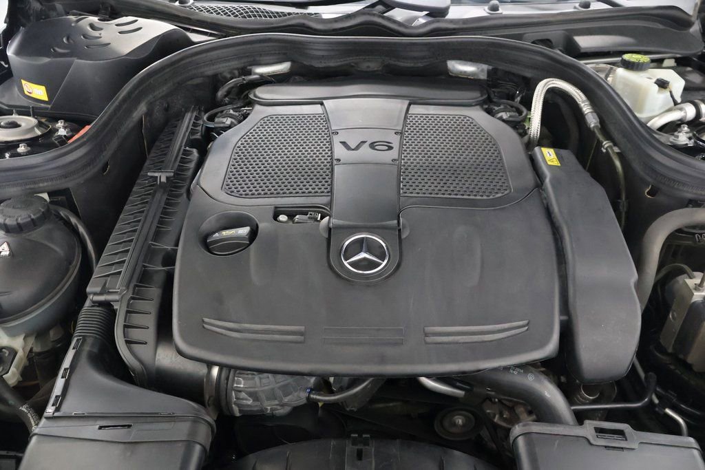 Used 2014 Mercedes-Benz E 350 4MATIC Sedan image 28