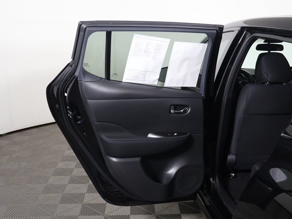 Used 2023 Nissan Leaf S FWD image 18