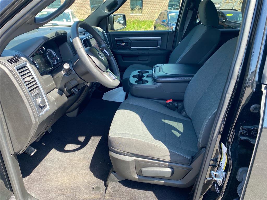 Used 2022 RAM 1500 Classic Warlock w/ Electronics Group AWD/4WD image 9