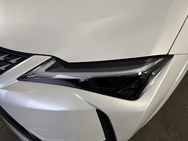 Certified 2025 Lexus UX 300h AWD w/ Cold Area Package image 31