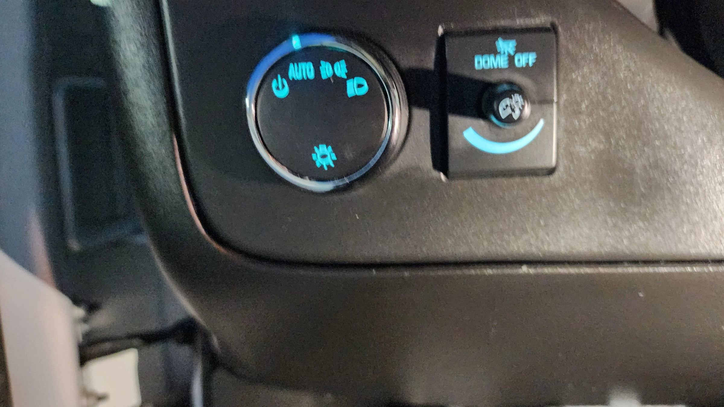 Used 2024 Chevrolet Express 2500 w/ Driver Convenience Package image 28